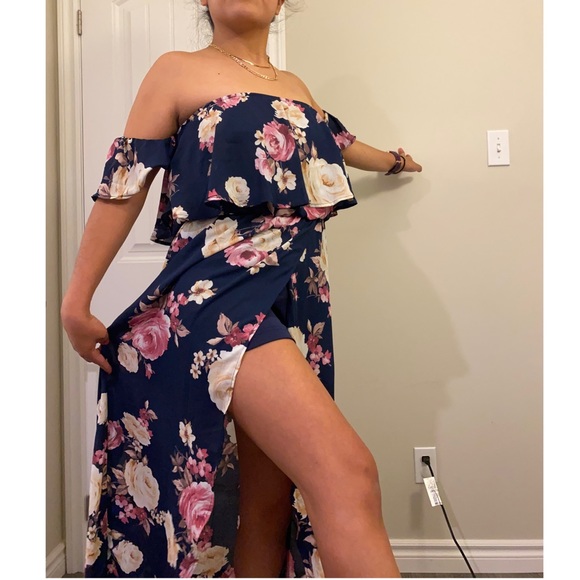 🌺 Off the shoulders maxi dress - Picture 1 of 11